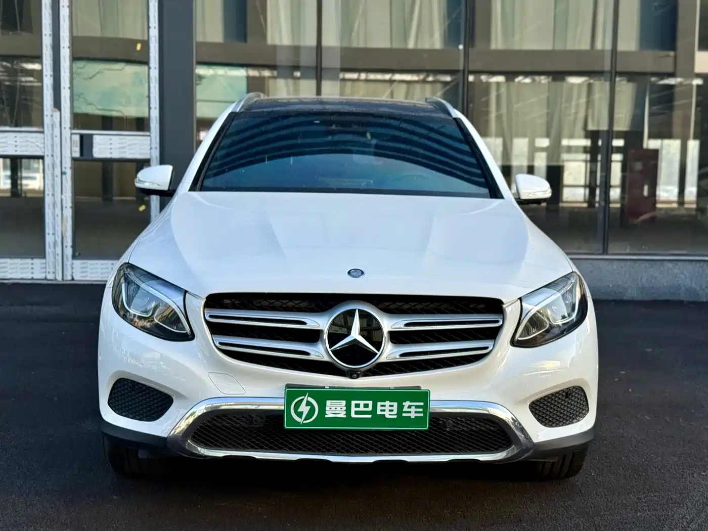 Mercedes-Benz GLC 2016 GLC 260 4MATIC Luxury фото 2