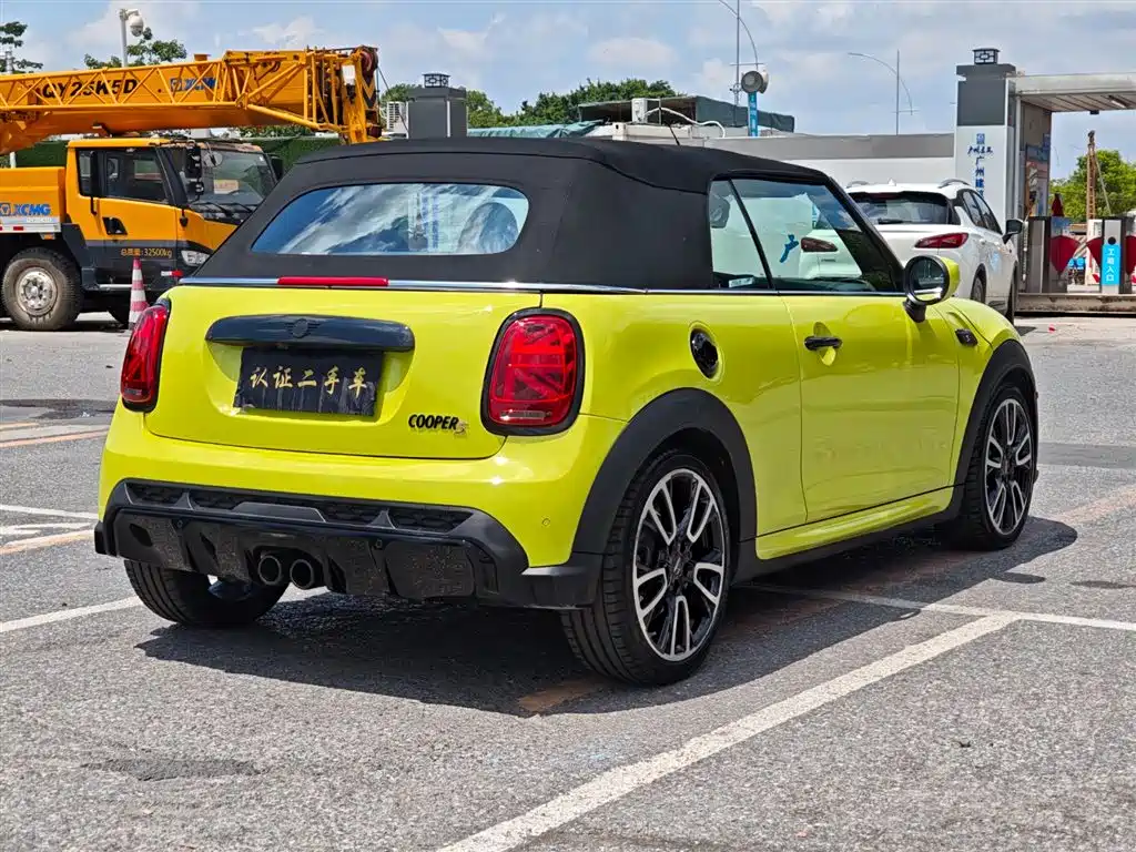 MINI 2023 2.0T COOPER S CABRIO Racer фото 11