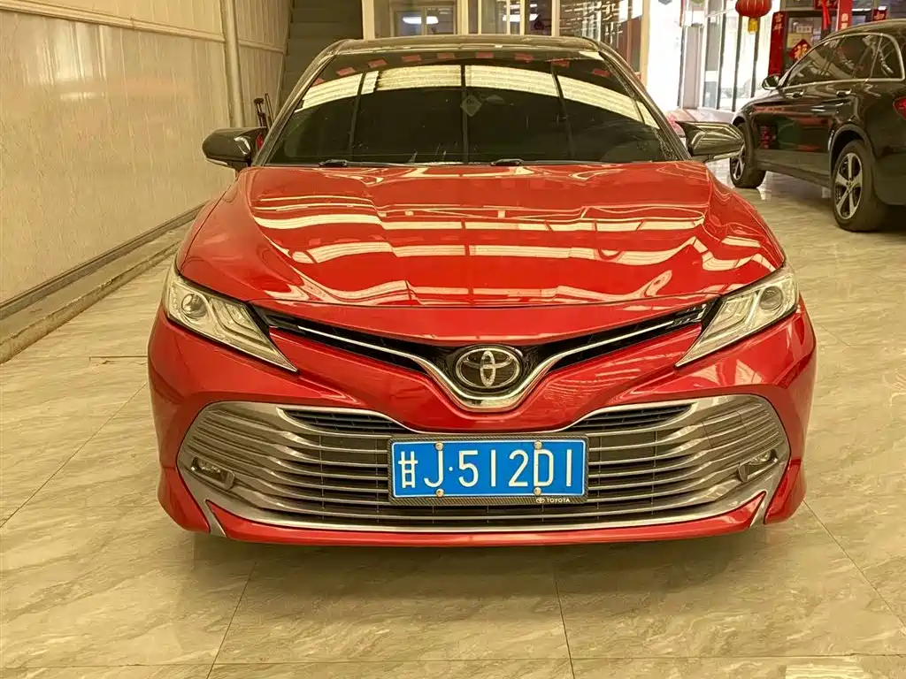Toyota Camry 2018 2.0G Luxury Edition фото 3