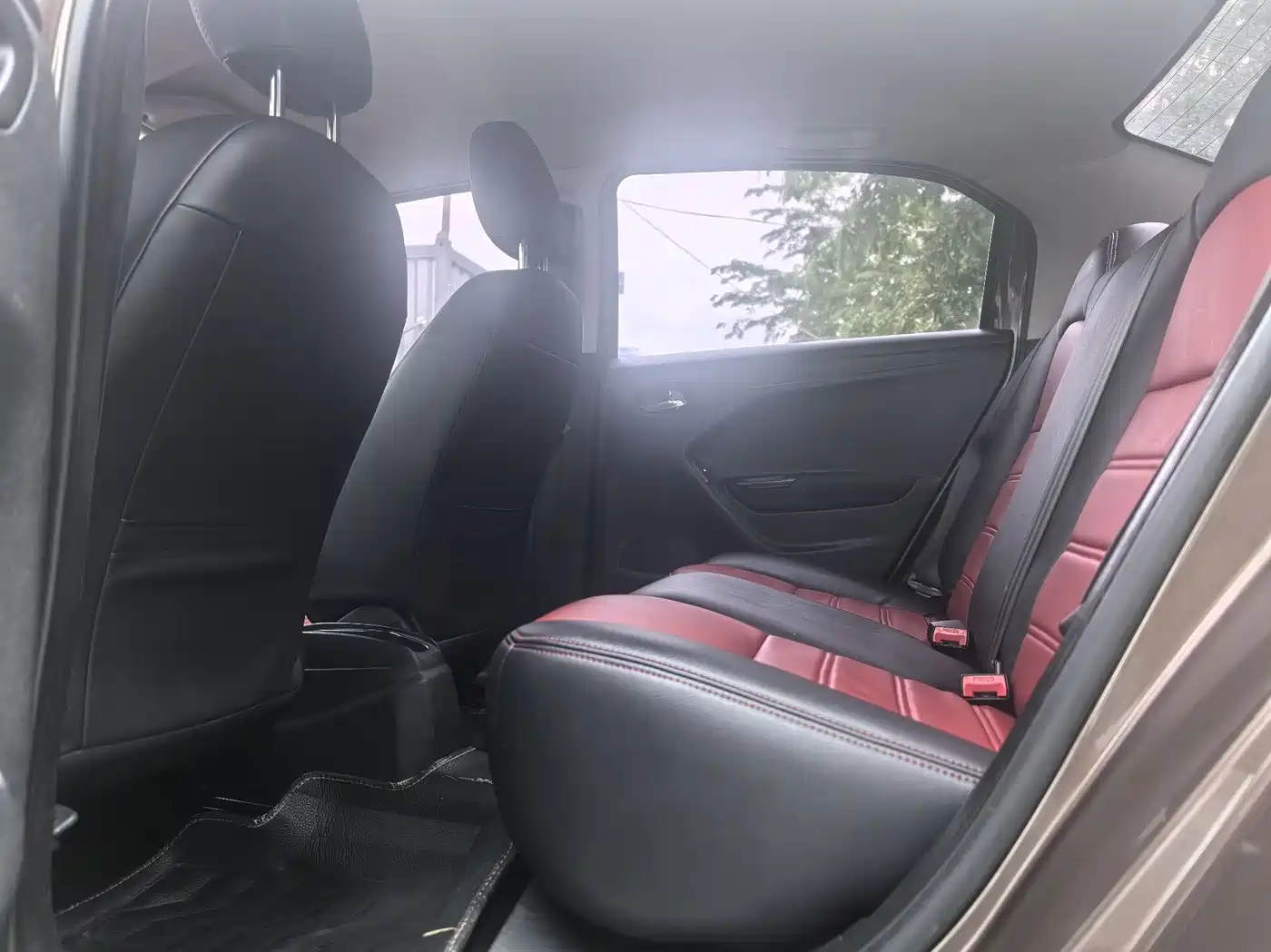 Peugeot 301 2014 1.6L Manual Comfort Edition фото 6