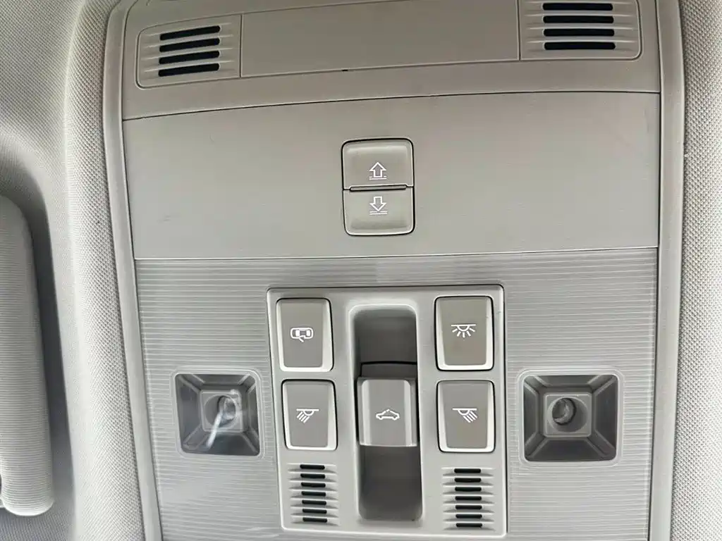 Volkswagen Tharu 2021 Model 280TSI 2WD Comfort Edition фото 18