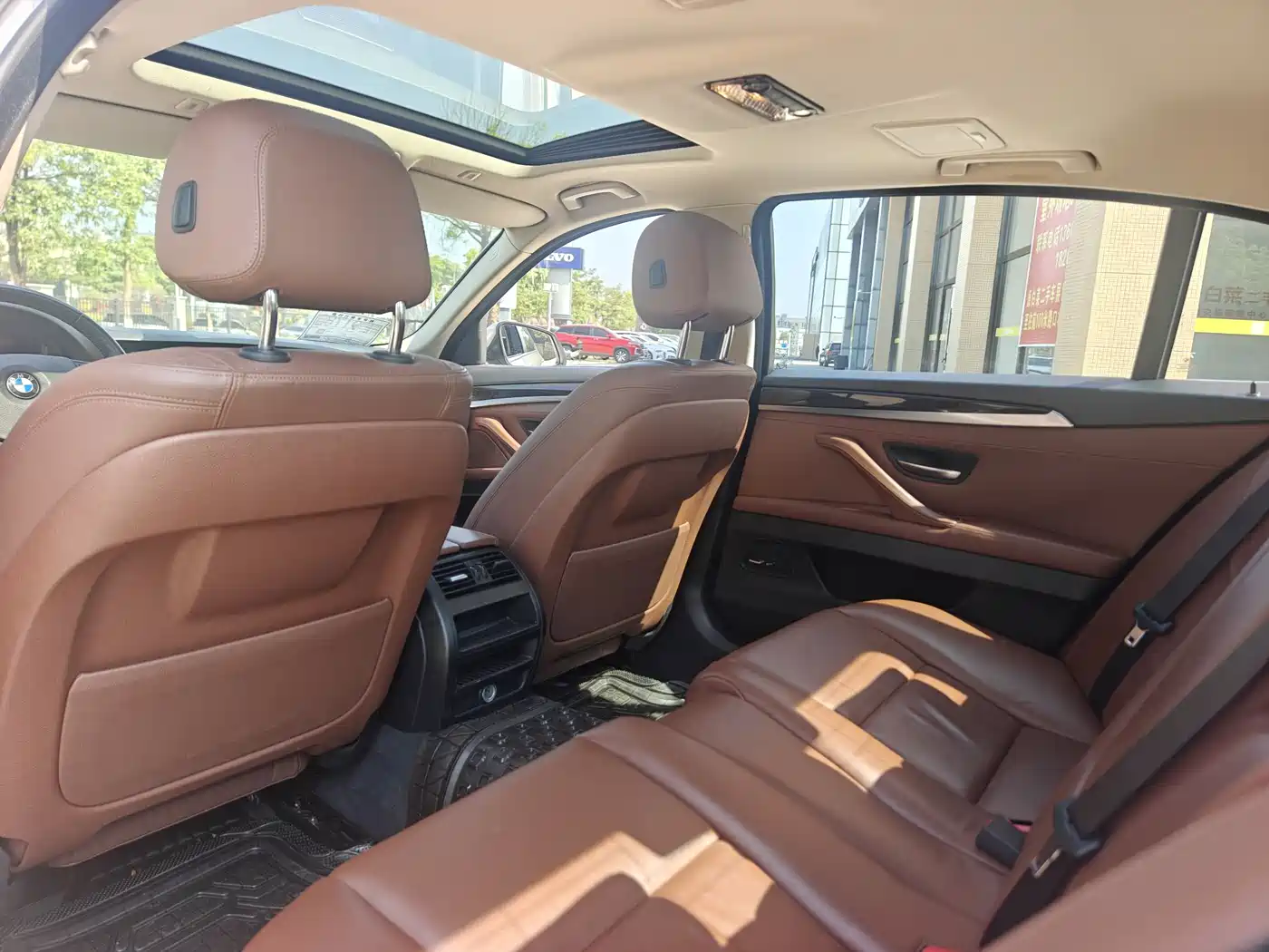 BMW 5 Series 2014 525Li Leading фото 9