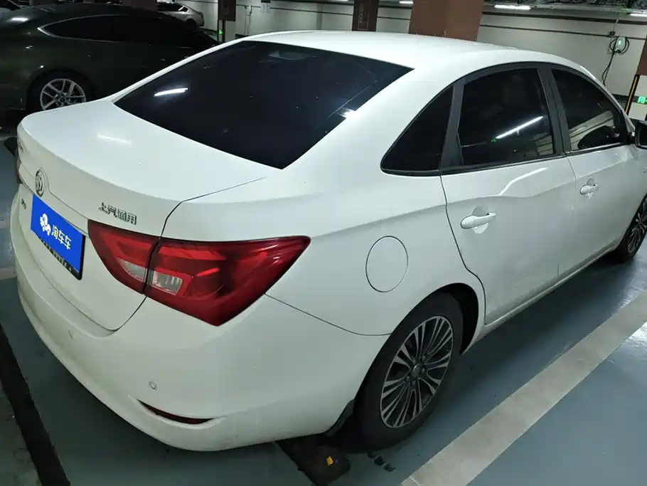 Photo 3 - Buick Excelle