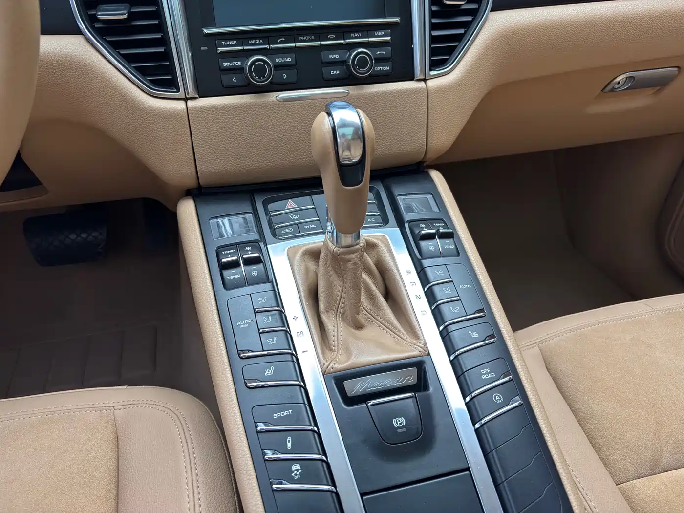 Porsche Macan 2014 Macan 2.0T фото 11