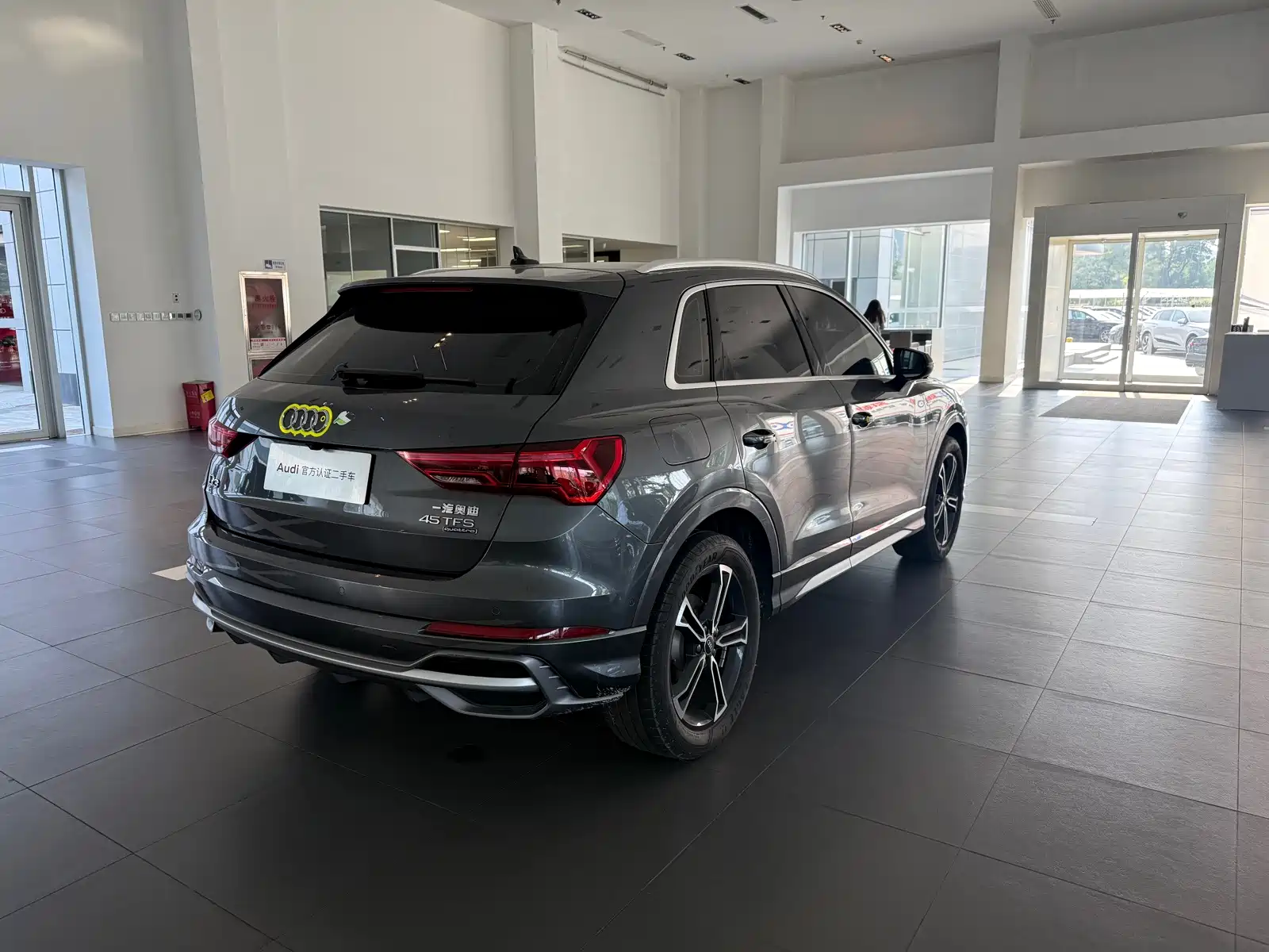 Фото 7 - Audi Q3