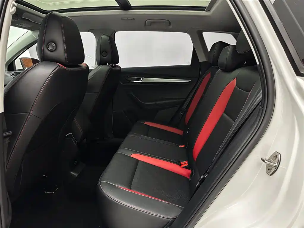 Škoda Karoq 2022 Facelift TSI280 Luxury Edition фото 21