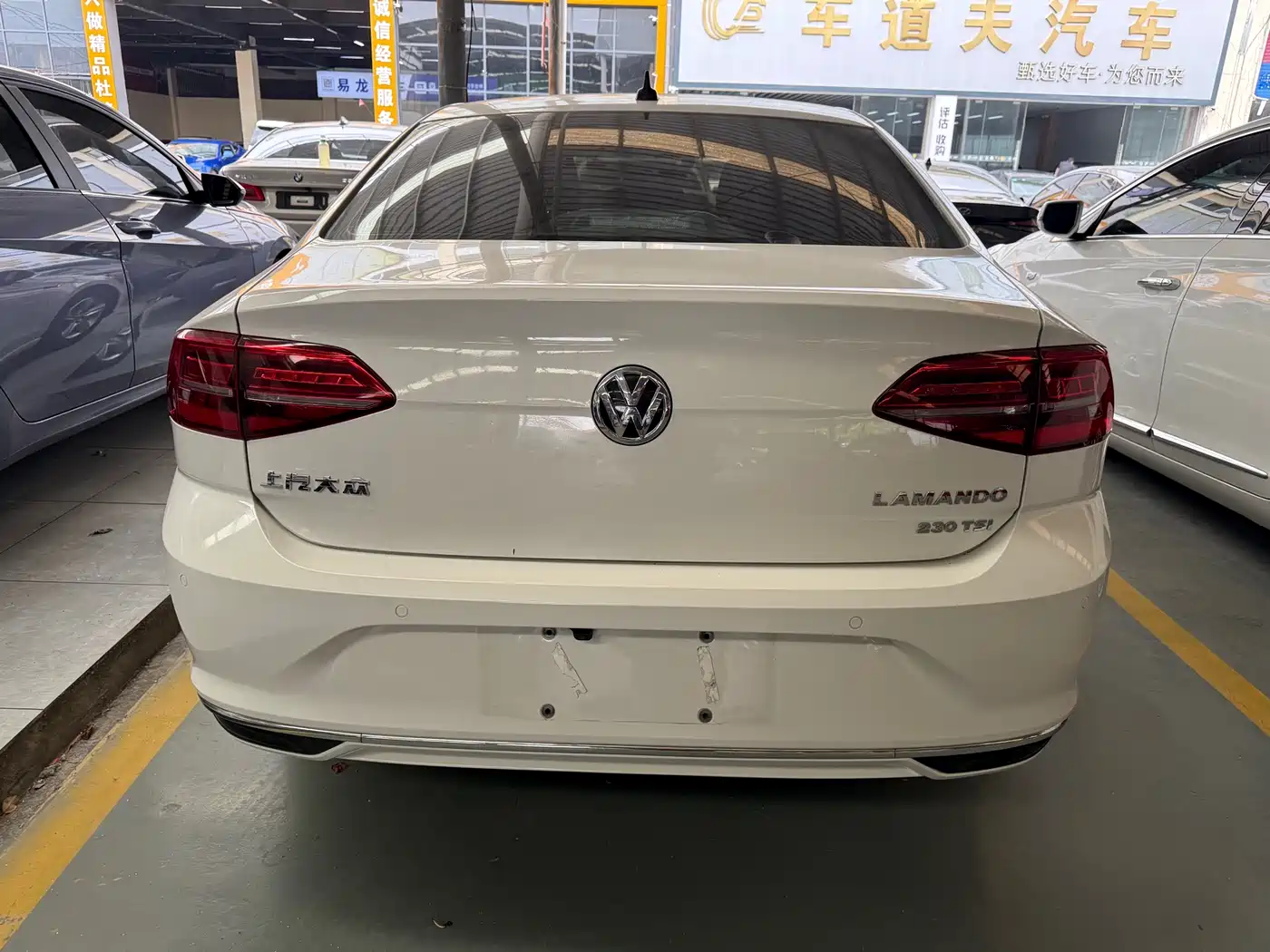 Volkswagen Lamando 2021 230TSI DSG Fashion Edition фото 5