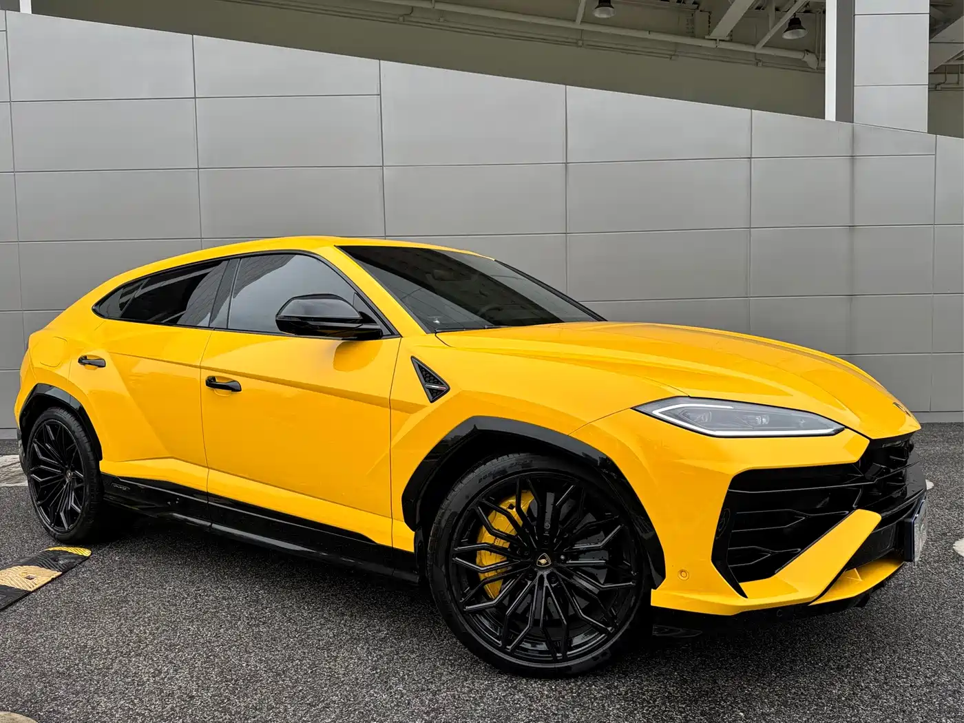 Lamborghini Urus SE 2025 2025 4.0T Standard Edition