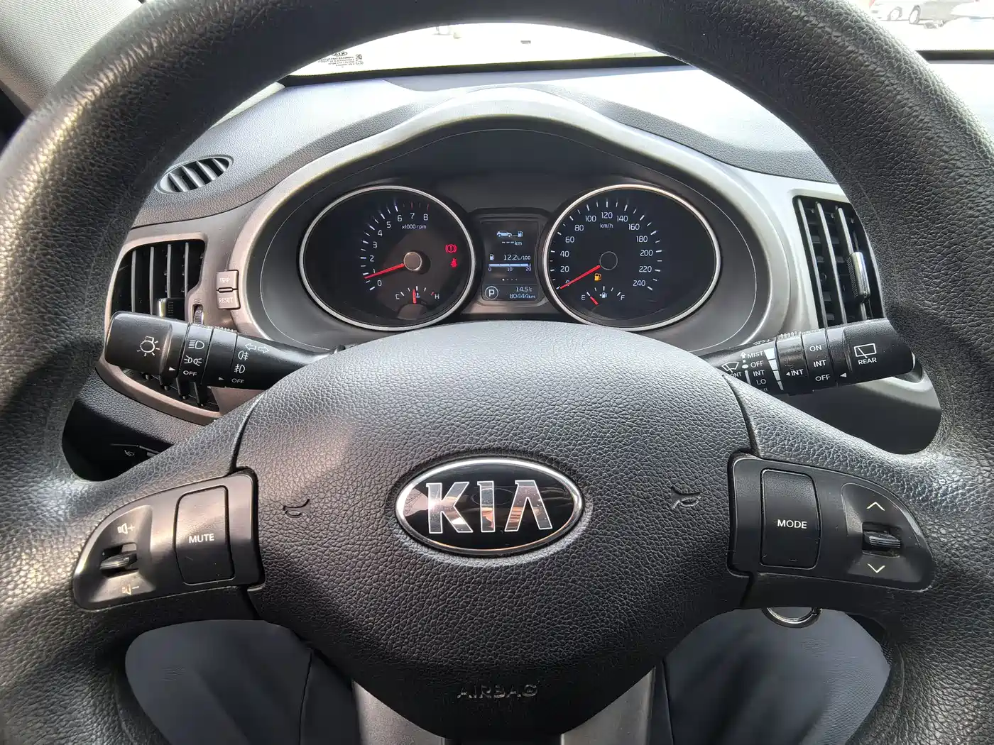 Kia Sportage 2016 2.0L Automatic 2WD GL фото 11