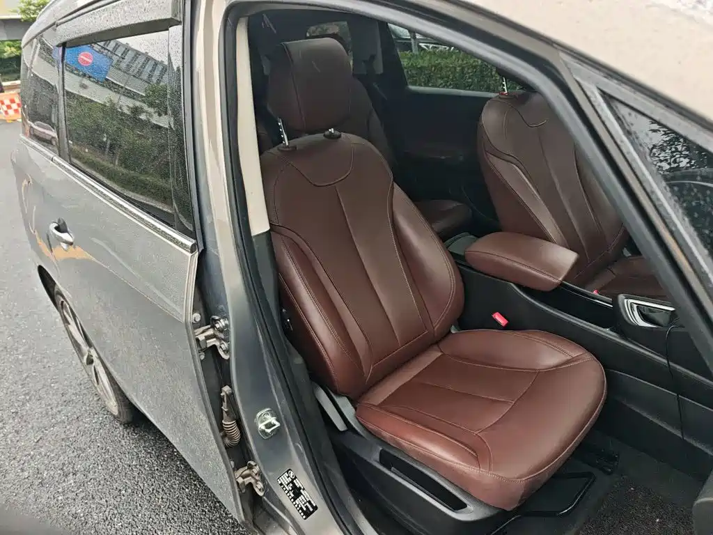 Buick GL6 2018 2018 18T 6-Seater Premium