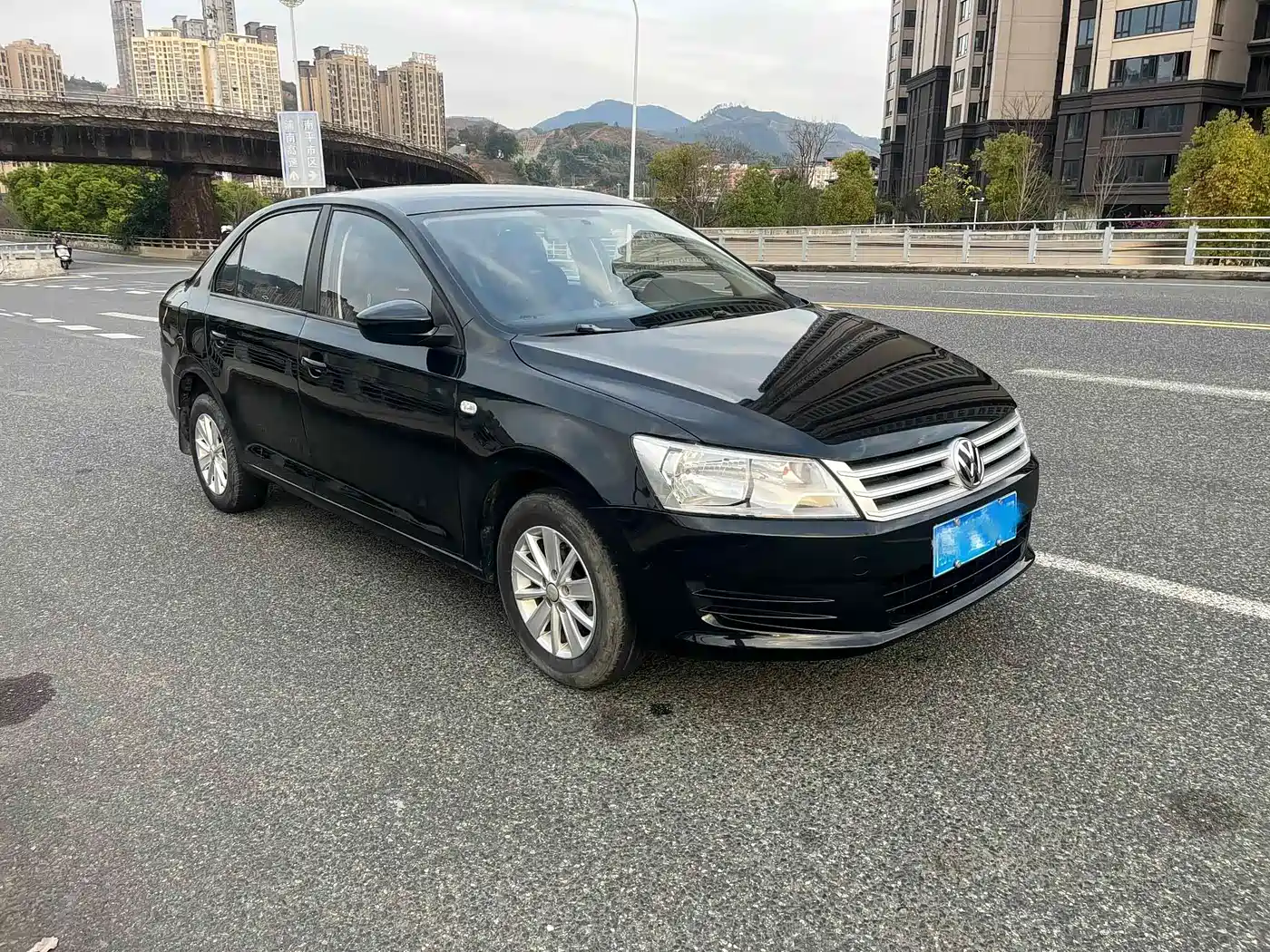Volkswagen Santana 2015 1.6L Manual Trend Edition фото 3