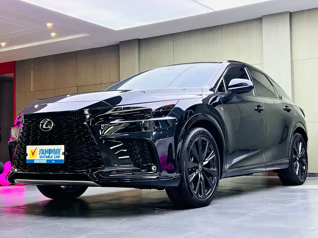 Фото 1 - Lexus RX