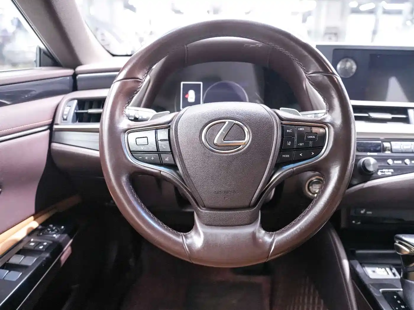 Lexus ES 2020 200 Excellence фото 20