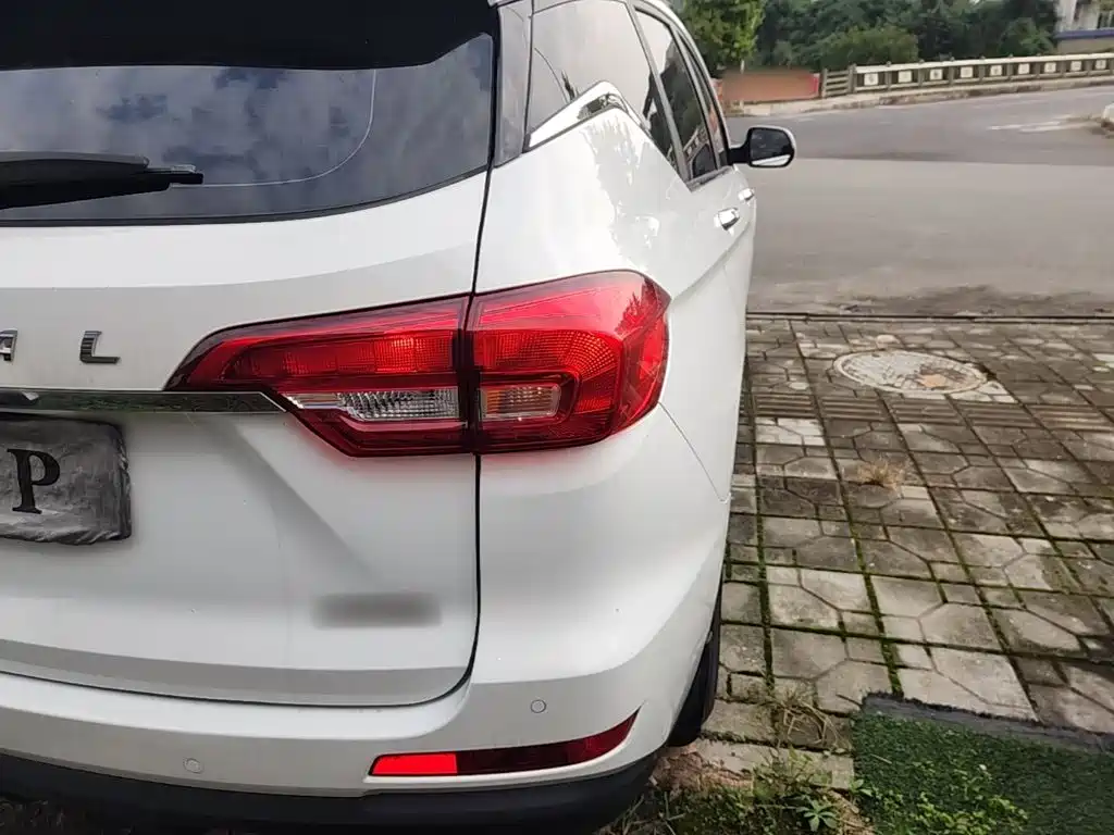 Фото 8 - Haval M6