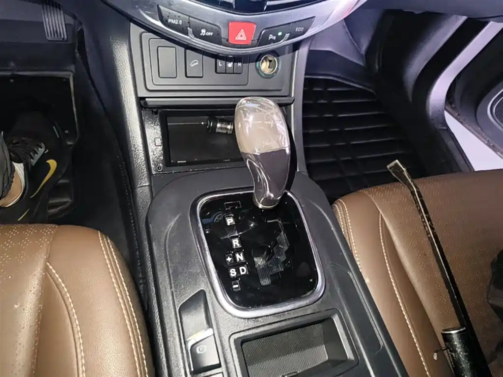 BYD S7 2016 2.0T Automatic Flagship Plus фото 14