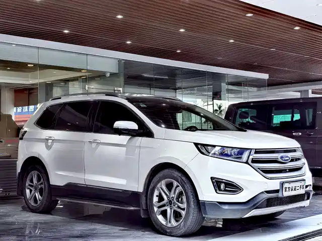 Ford Edge 2018 EcoBoost 245 FWD Luxury 7-seater China V — фото 3