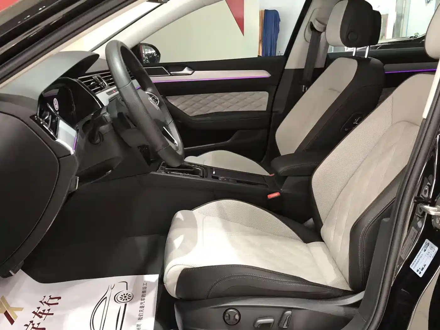 Volkswagen Magotan 2025 Facelift Public Edition 330TSI DSG Luxury фото 10