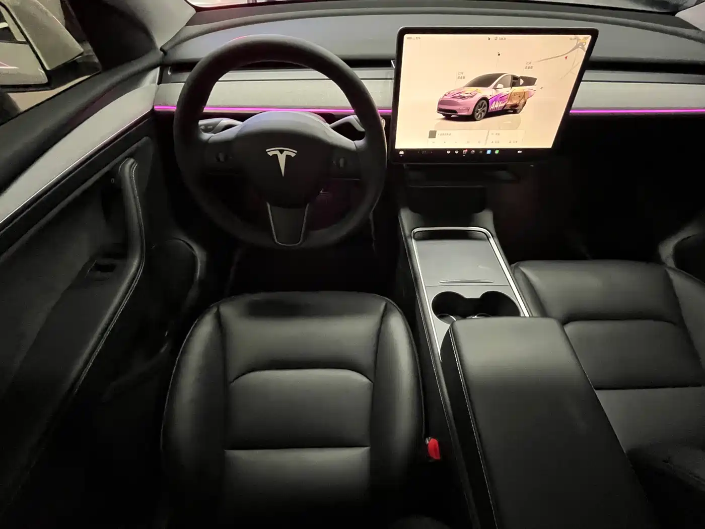 TESLA MODEL Y