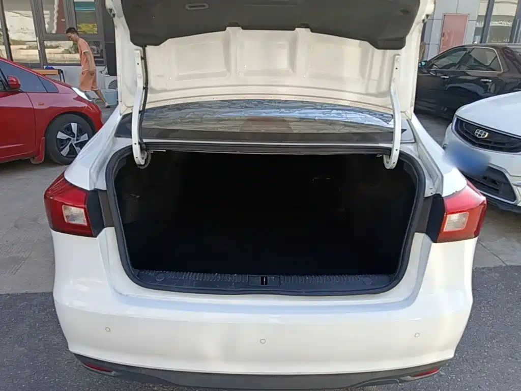 Roewe 360 2016 2015 1.5L Manual Luxury