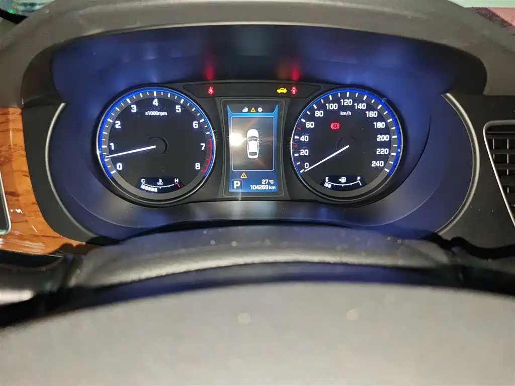 Hyundai Mistra 2014 1.8L Auto Premium DLX фото 5