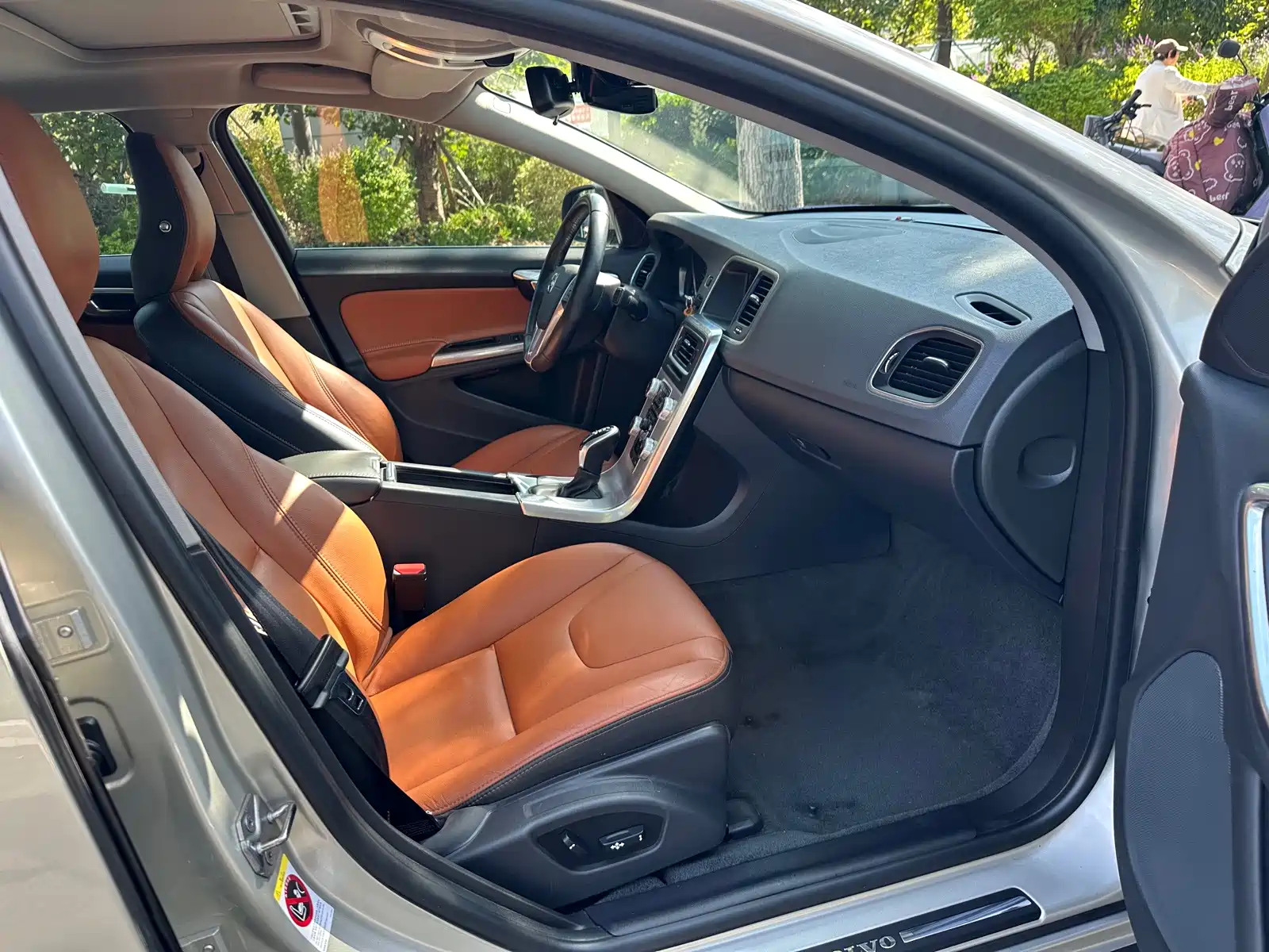 Photo 11 - Volvo S60