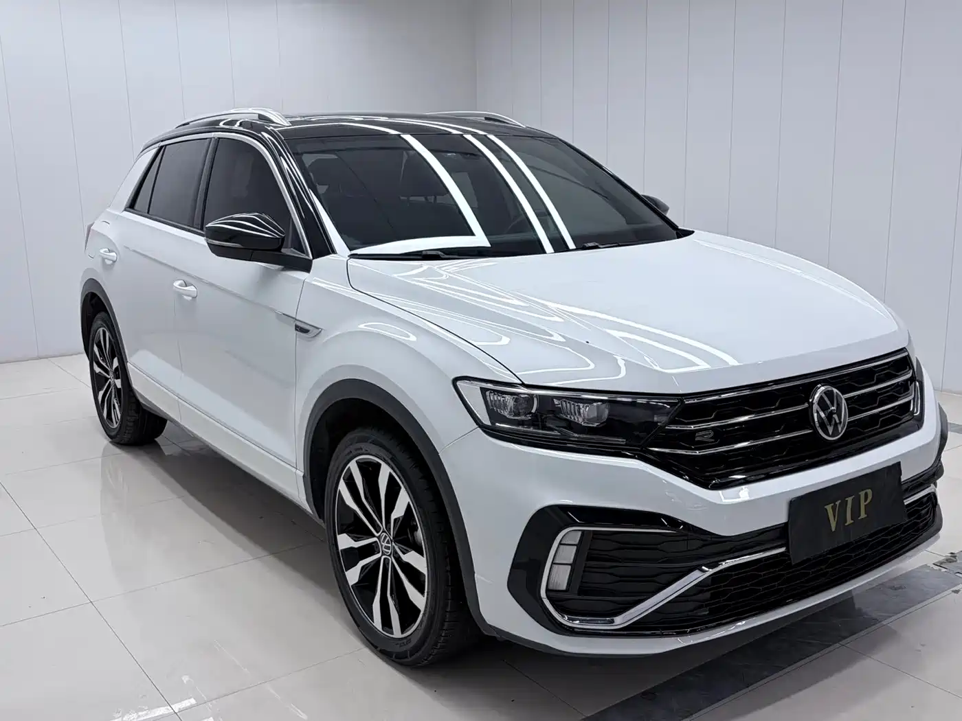 Volkswagen T-Roc, миниатюра 3