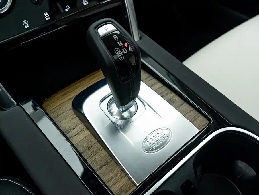 Land Rover Discovery Sport 2020 249PS R-Dynamic Performance фото 25