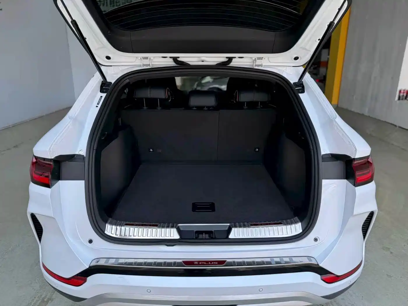 BYD Song PLUS PHEV 2024 Glory Edition EV 520km Luxury фото 21