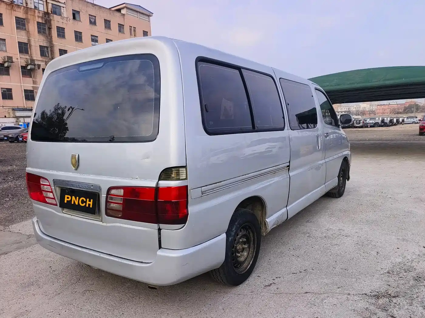 Jinbei Grace 2013 2013 2.0L Smart Leader Standard 7-Seater National Games Commemorative (China IV)