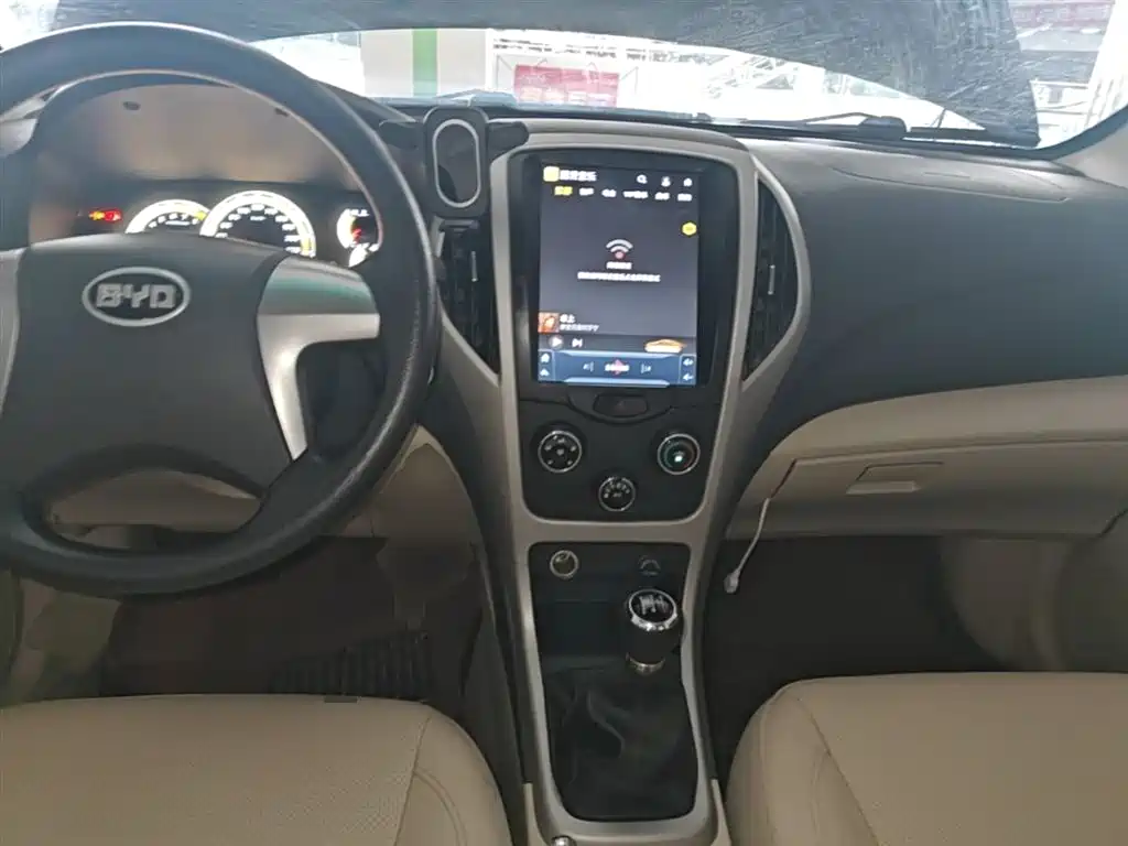 BYD F3 2015 Energy-saving Edition 1.5L Manual Comfort фото 10