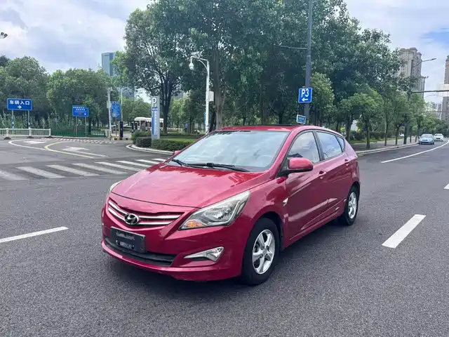  Hyundai Reina 2014 Model 1.4L Automatic GLX