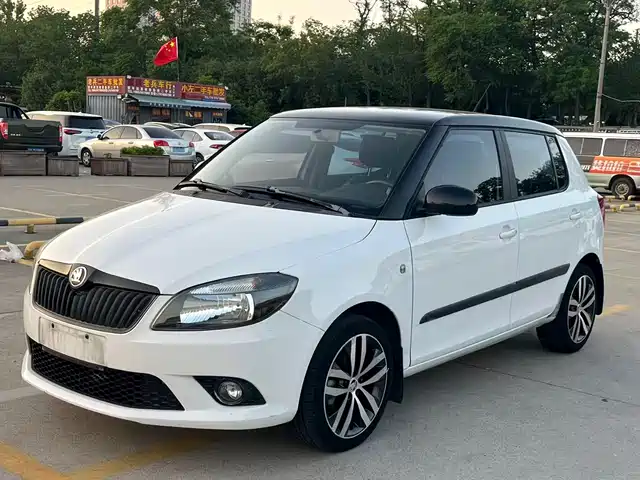 Škoda Fabia 2014 1.6L Automatic Sport Edition