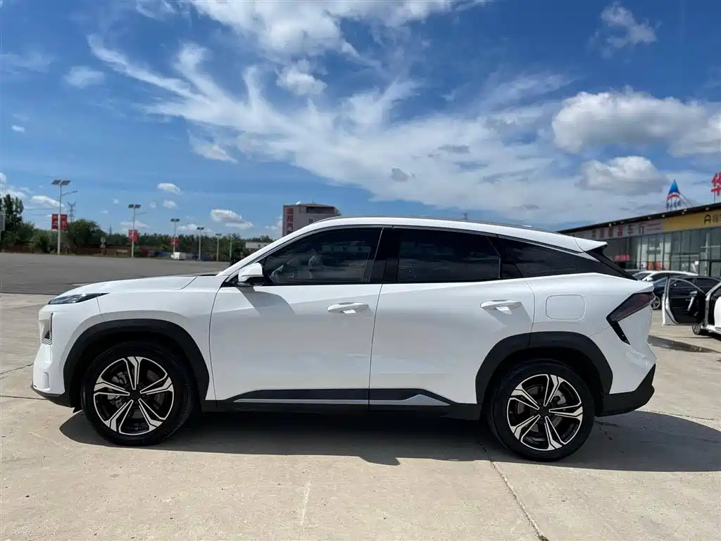 Geely Galaxy Galaxy L7 2023 1.5T 115km PLUS фото 4