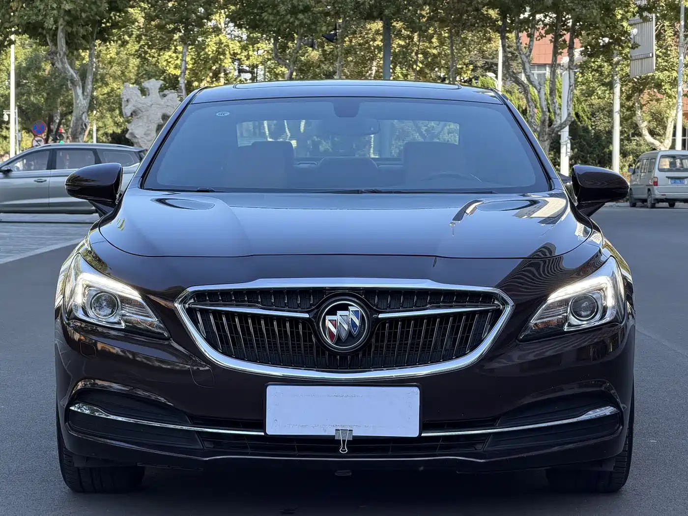 Фото 2 - Buick LaCrosse