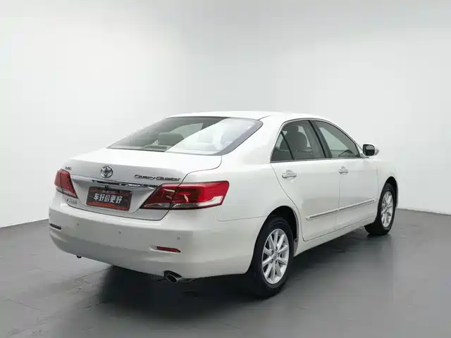 Toyota Camry 2013 200E Classic Elite Edition — фото 2