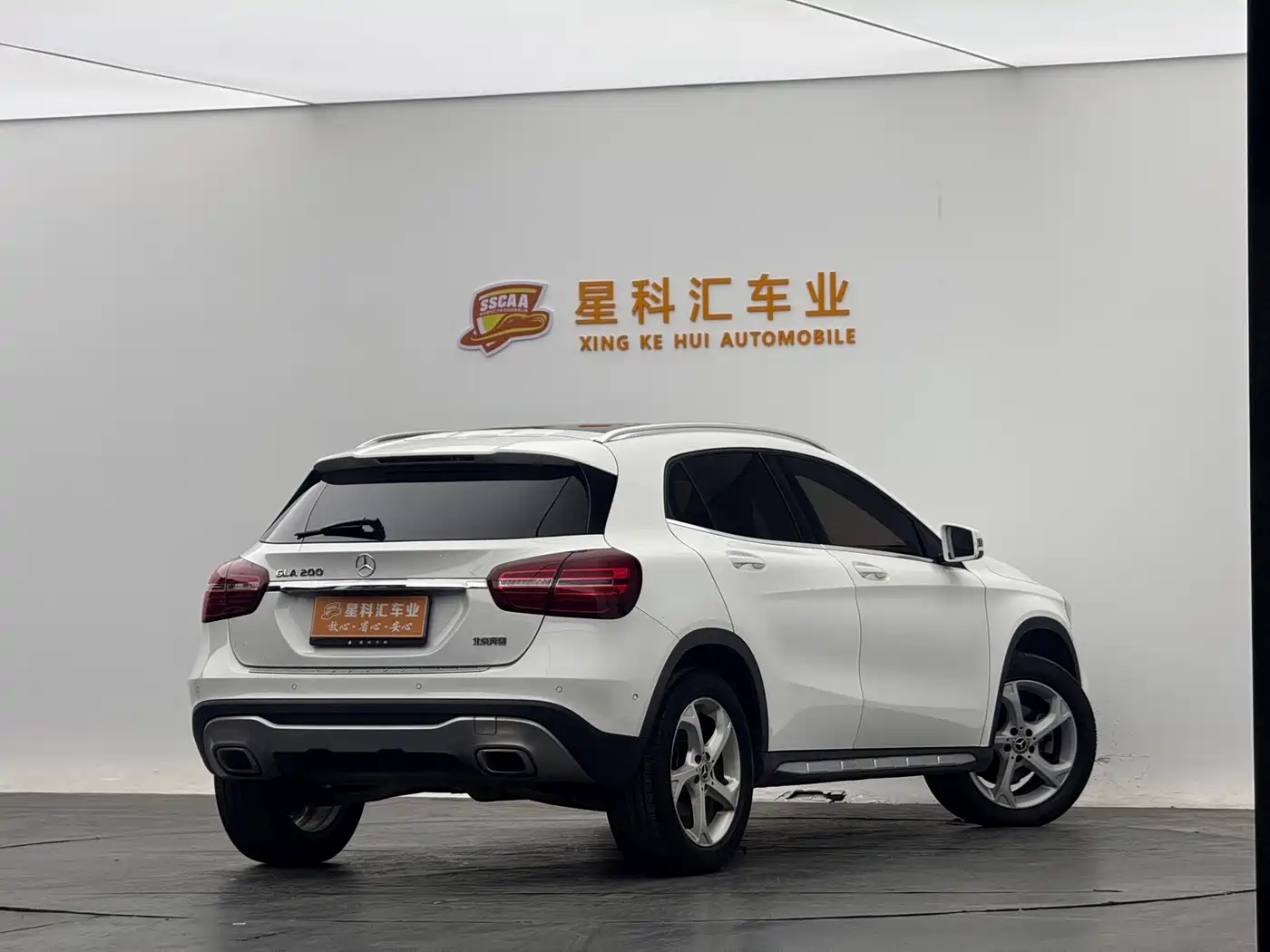 Mercedes-Benz GLA 2018 GLA 200 Dynamic фото 15