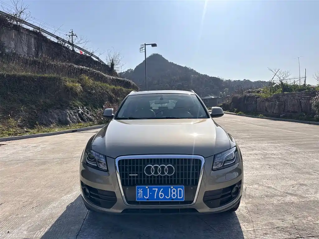 Audi Q5 2011 2.0TFSI Progressive фото 2