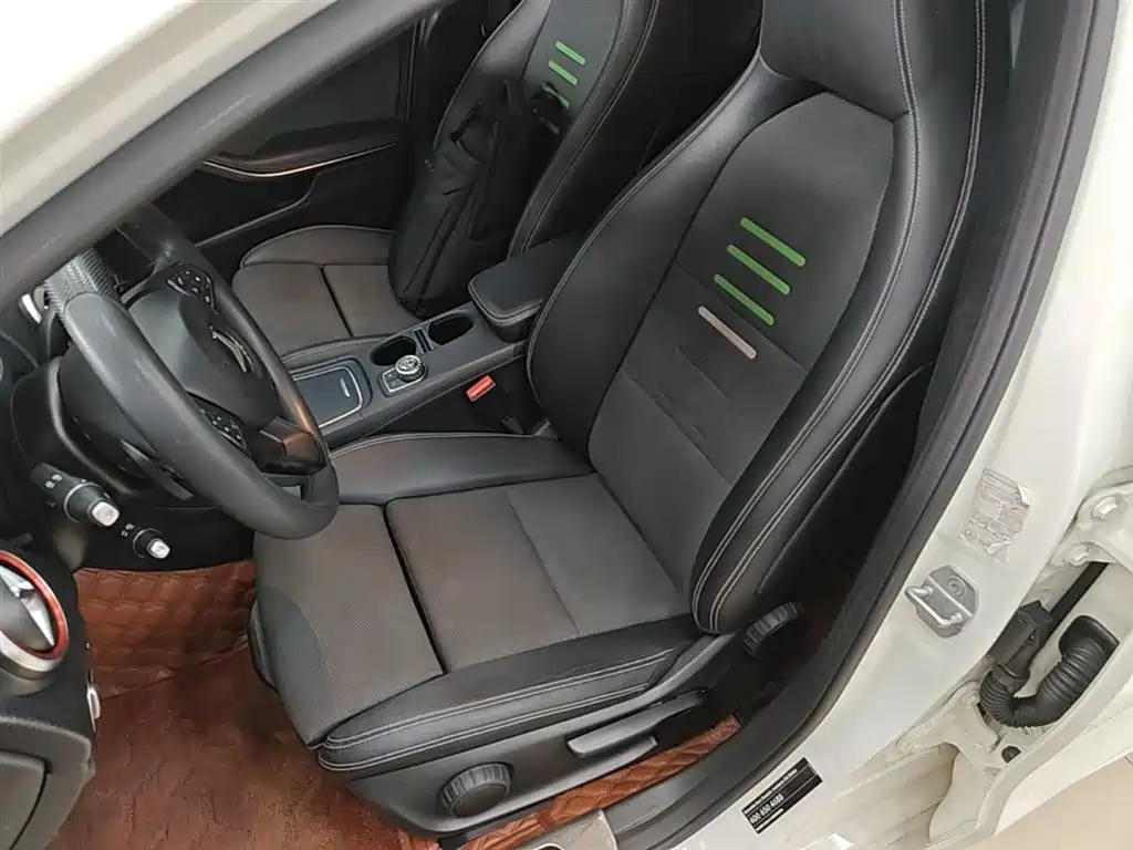 Mercedes-Benz A-Class (Import) 2015 A 180 Standard фото 15