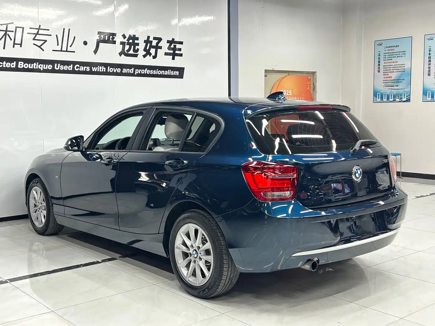 BMW 1 Series (Import) 2013 Facelift 116i Urban Model фото 6