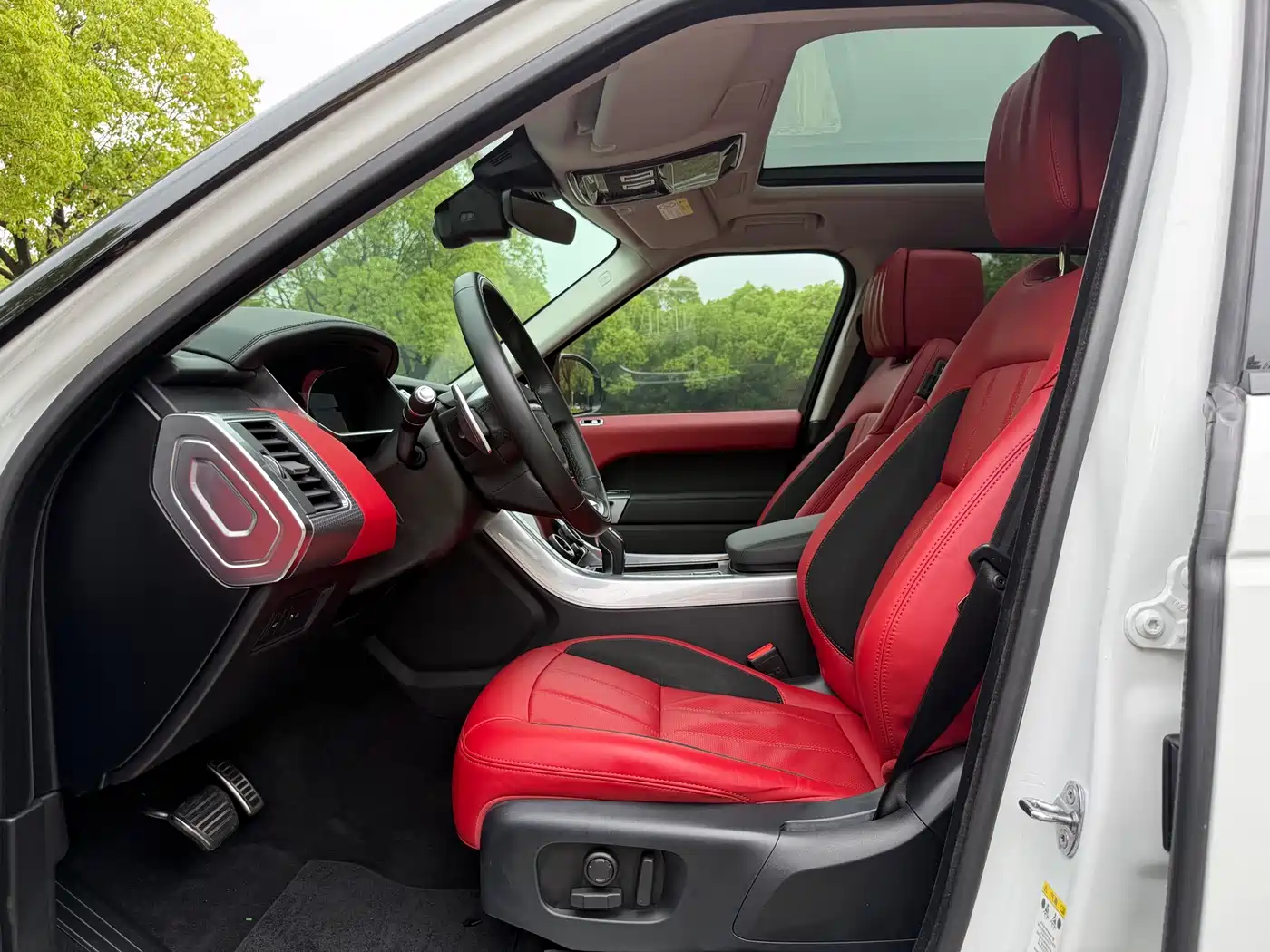 Land Rover Range Rover Sport 2020 3.0 L6 HSE DYNAMIC фото 3