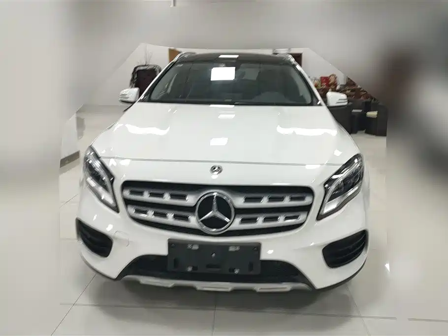 Mercedes-Benz GLA 2019 GLA 200 Fashion фото 2