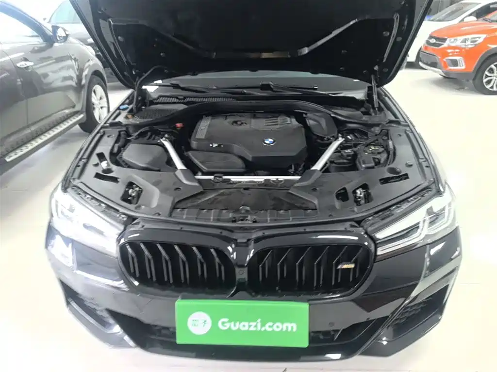 BMW 5 Series 2023 530Li Leading M Sport Package фото 20