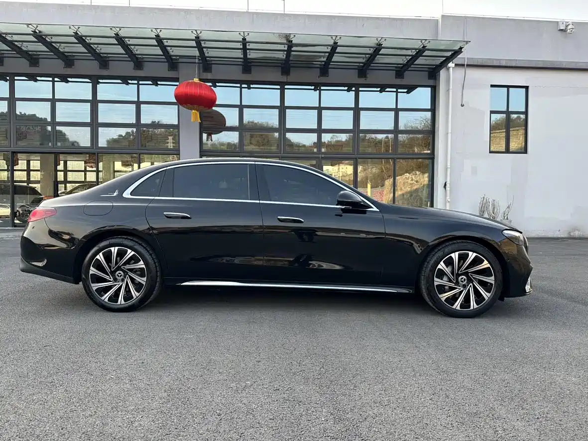 Mercedes-Benz E-Class 2025 E 300 L Luxury фото 12