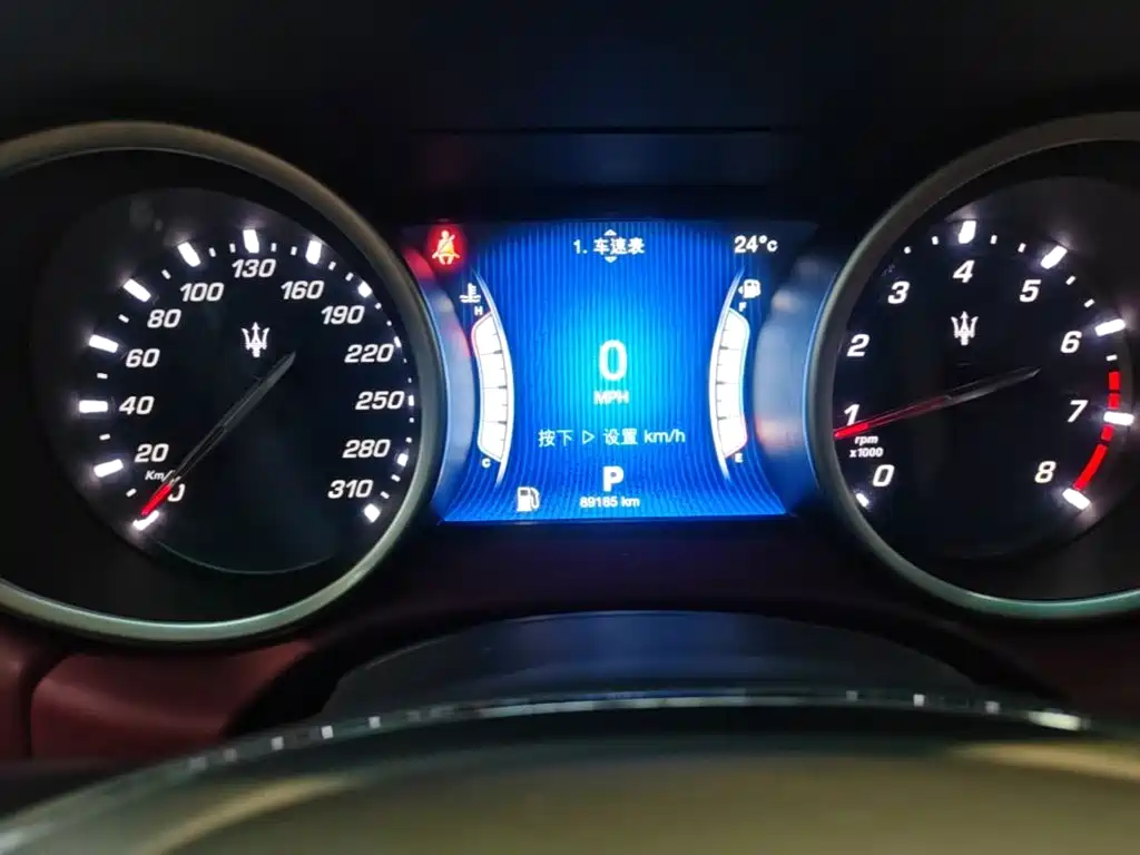 Photo 12 - Maserati Ghibli