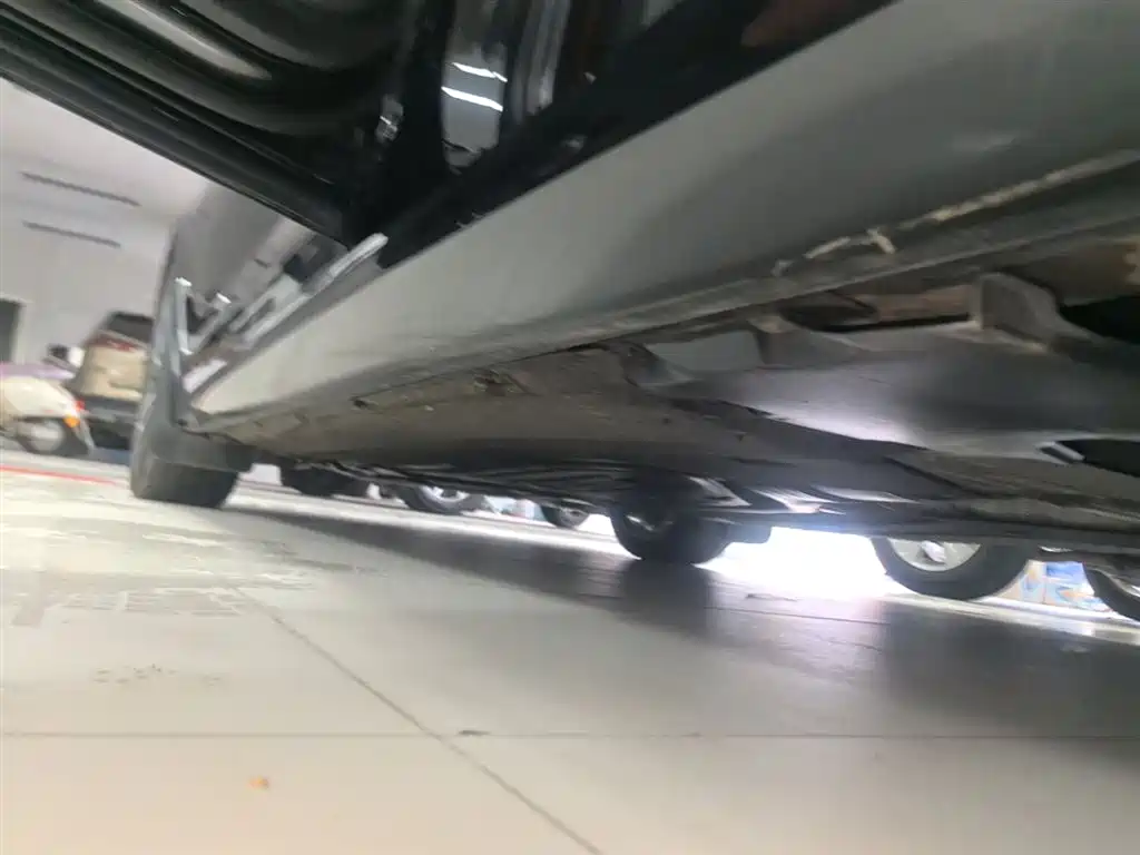 BMW 5 Series 2023 530Li Leading M Sport Package фото 22