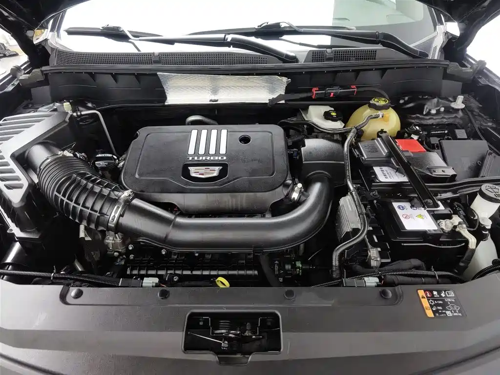 Cadillac XT6 2021 2.0T 6-seater 4WD Luxury фото 6