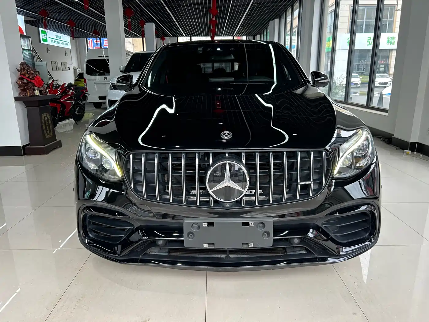 Mercedes-Benz GLC Coupe AMG 2018 AMG GLC 63 4MATIC+ Coupe SUV фото 2