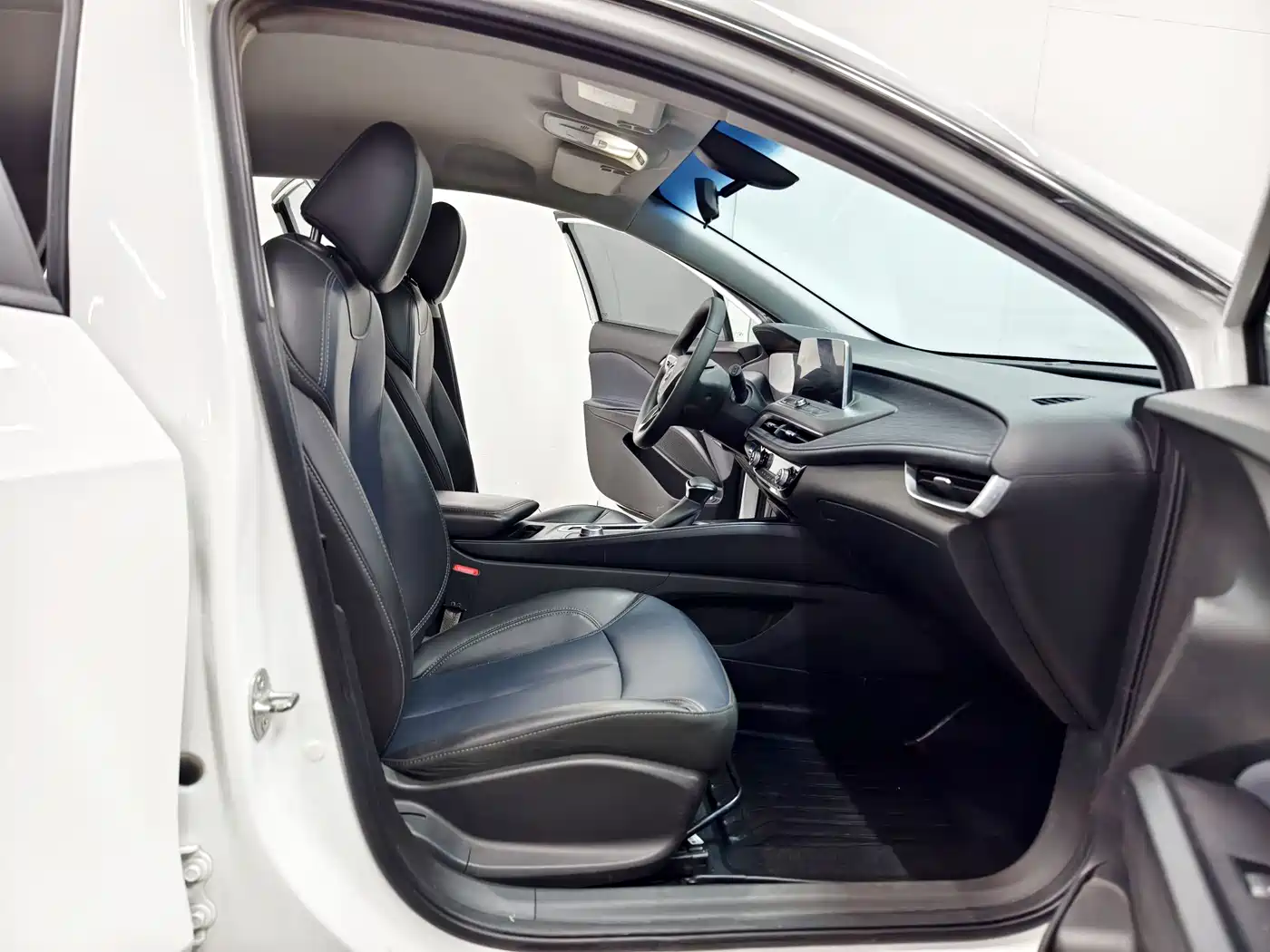 BUICK SLIGHTLY BLUE 6