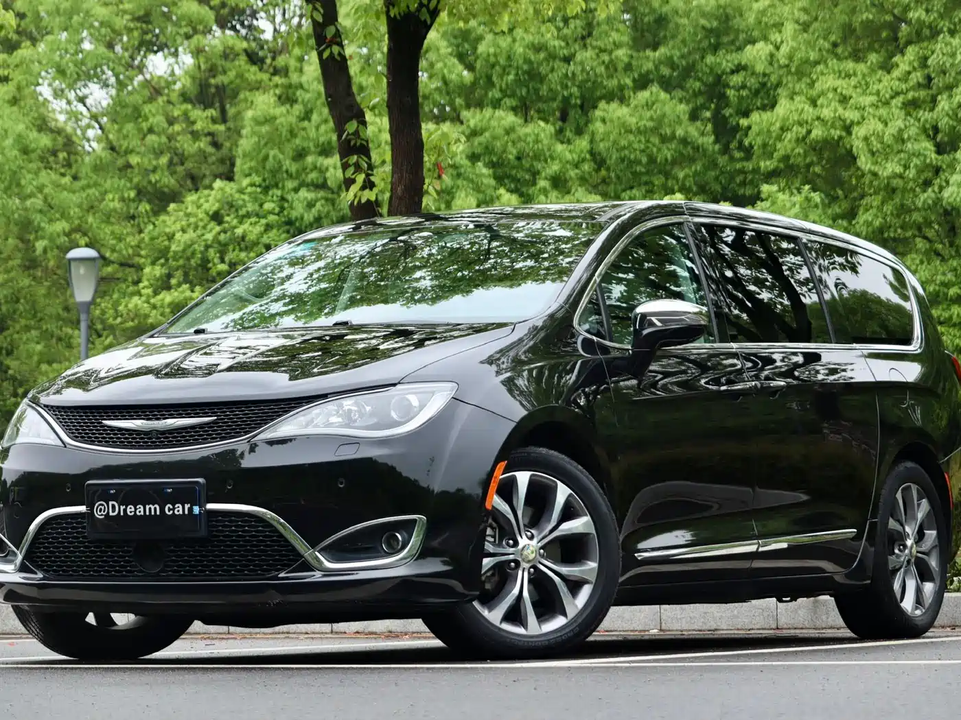 Chrysler, 2017 год
