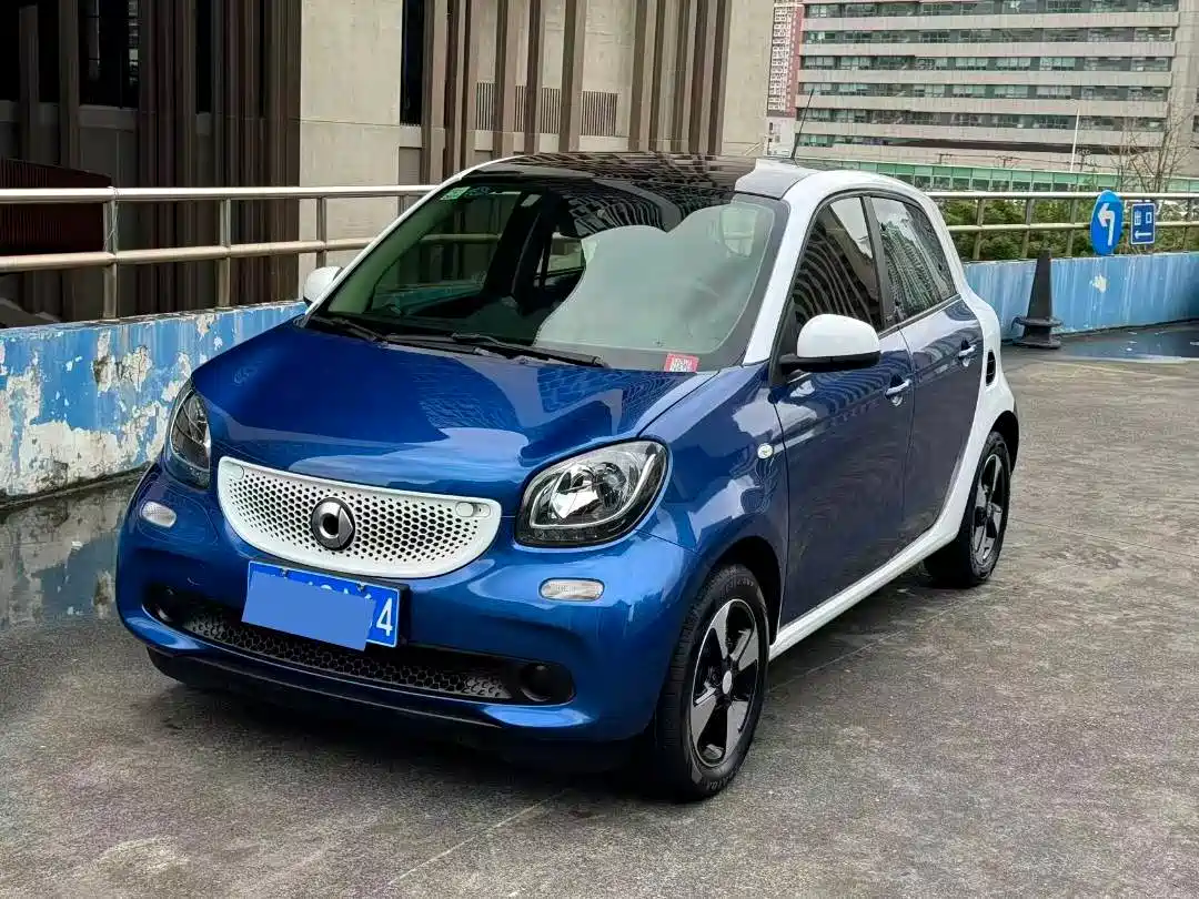 smart forfour 2018 2018 1.0L 52kW Passion Edition